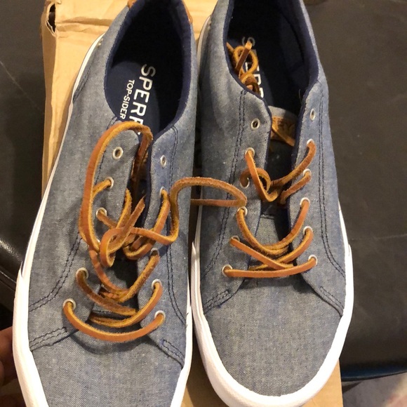 Sperry - Picture 2 of 3